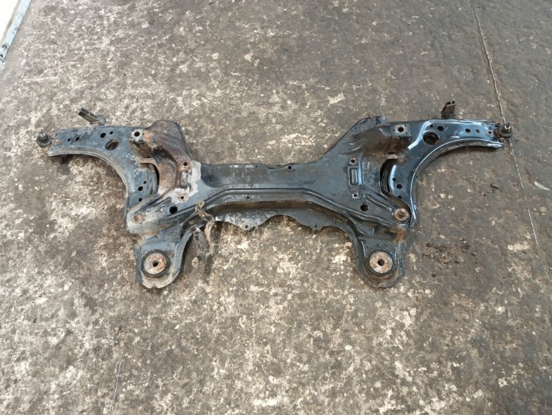 Балка подмоторная