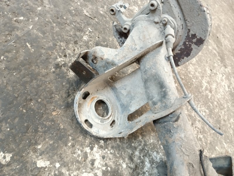 Балка задняя