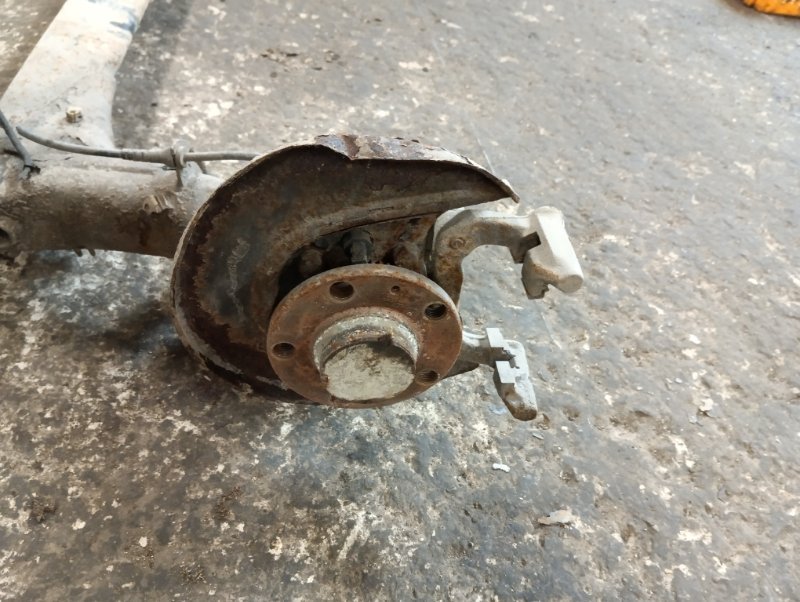 Балка задняя