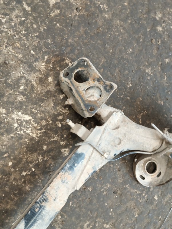 Балка задняя