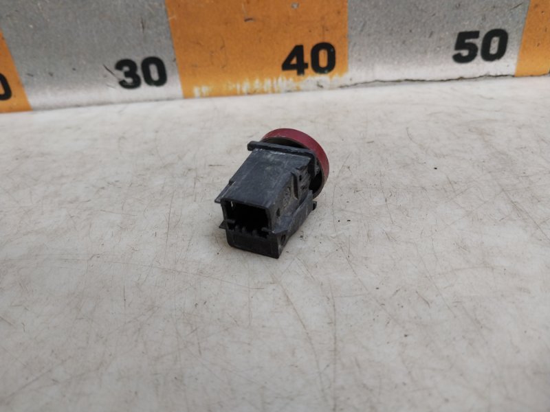 Кнопка аварийной остановки