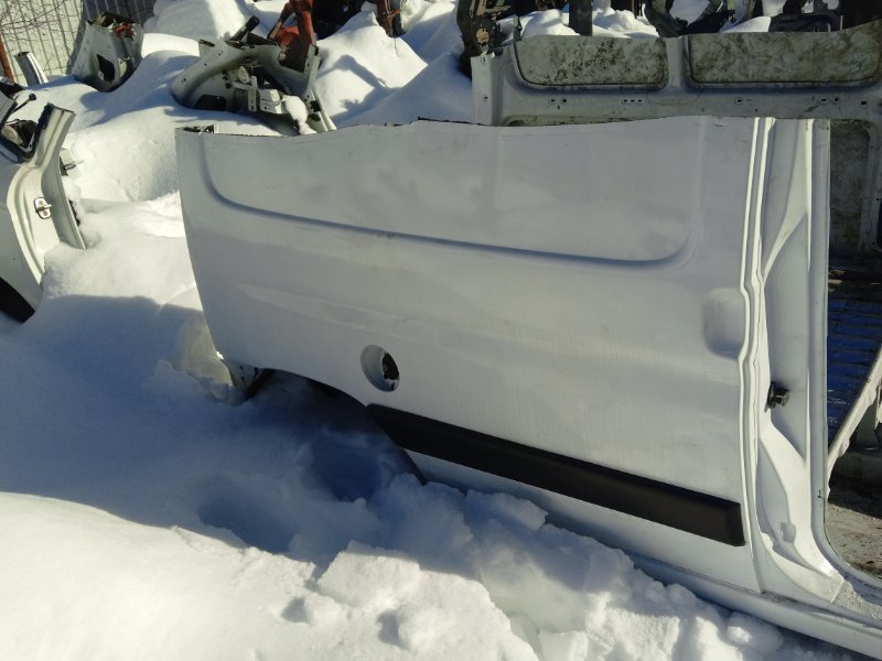 Кузовной элемент