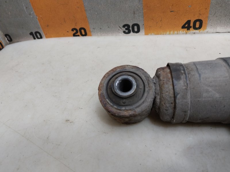 Амортизатор задний (стойка)