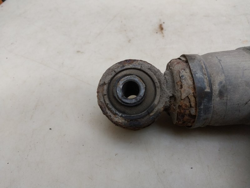 Амортизатор задний (стойка)