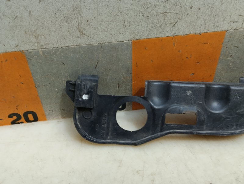 Накладка переднего крыла левого