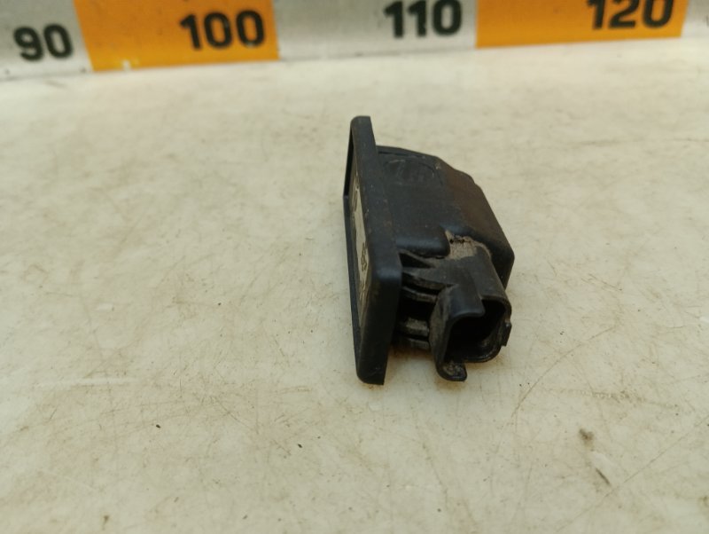 Фонарь подсветки номера