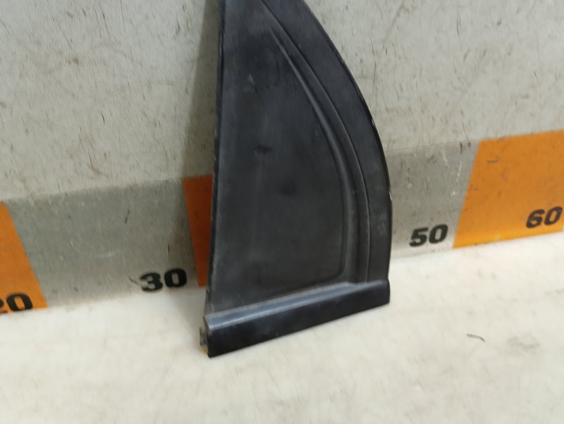Накладка двери задней левой