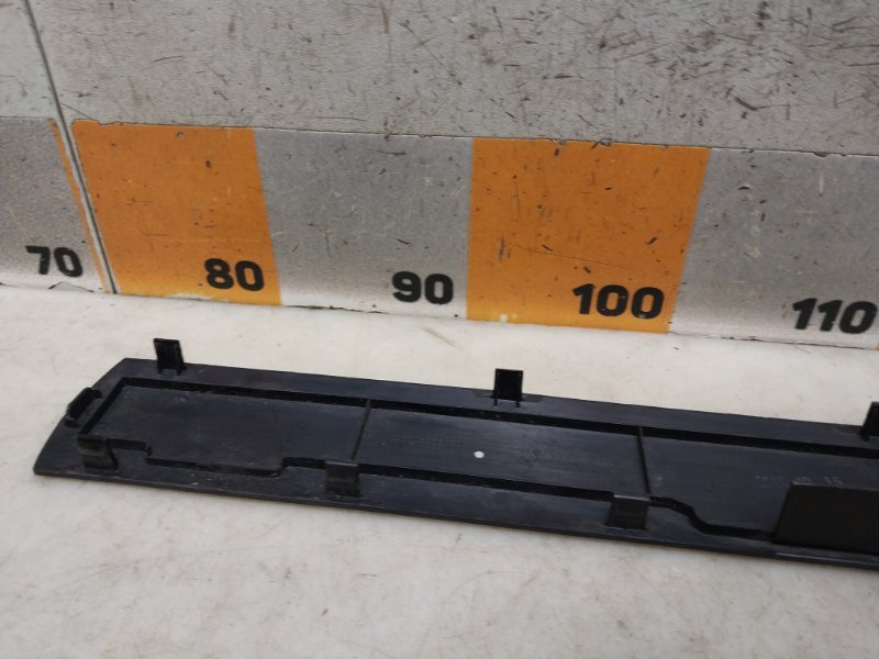 Крышка двигателя