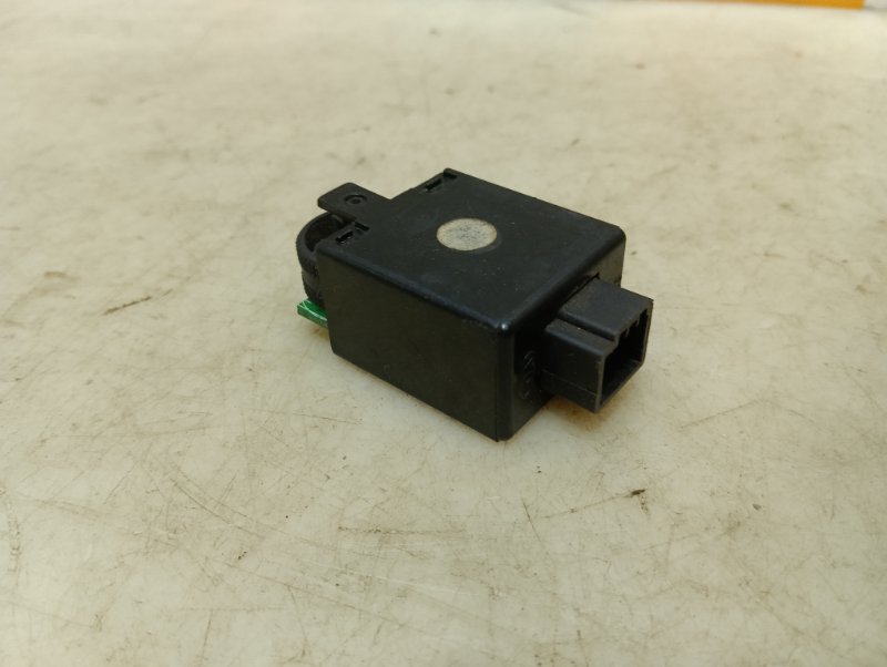 Кнопка корректора фар