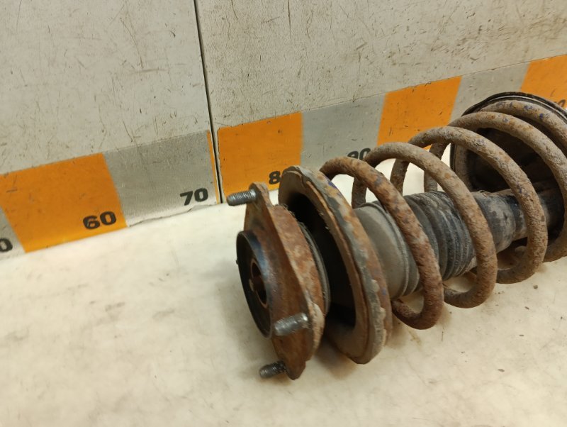 Амортизатор передний