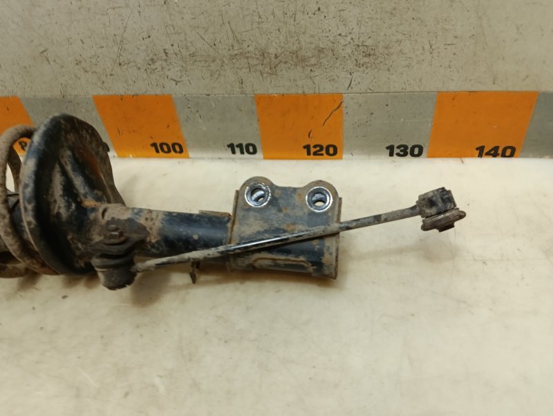 Амортизатор передний