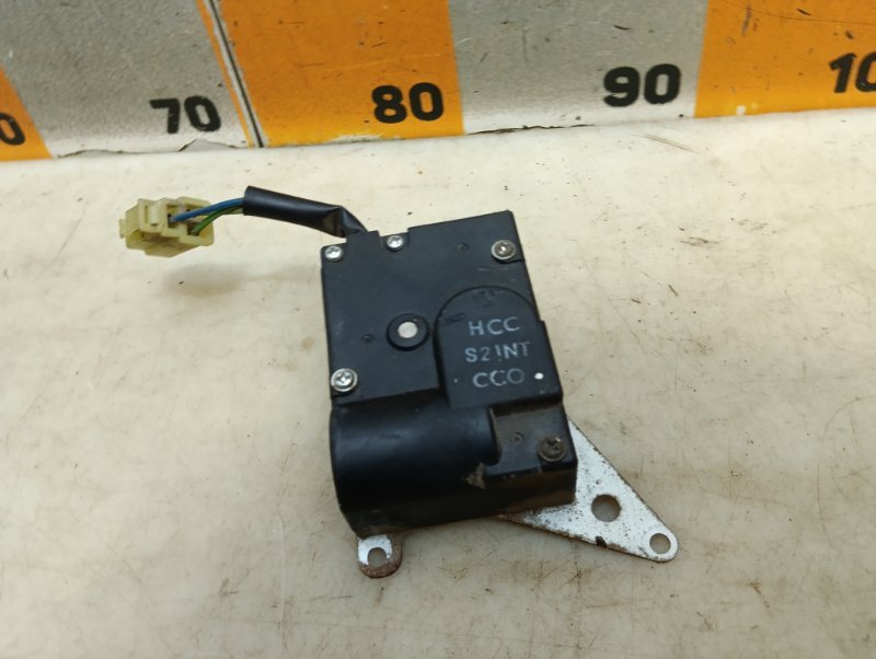 Моторчик заслонки печки