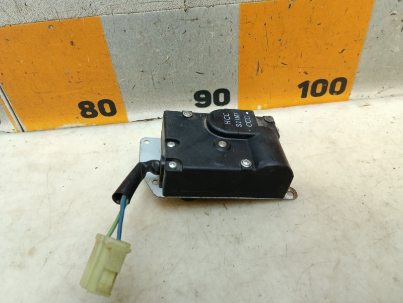 Моторчик заслонки печки