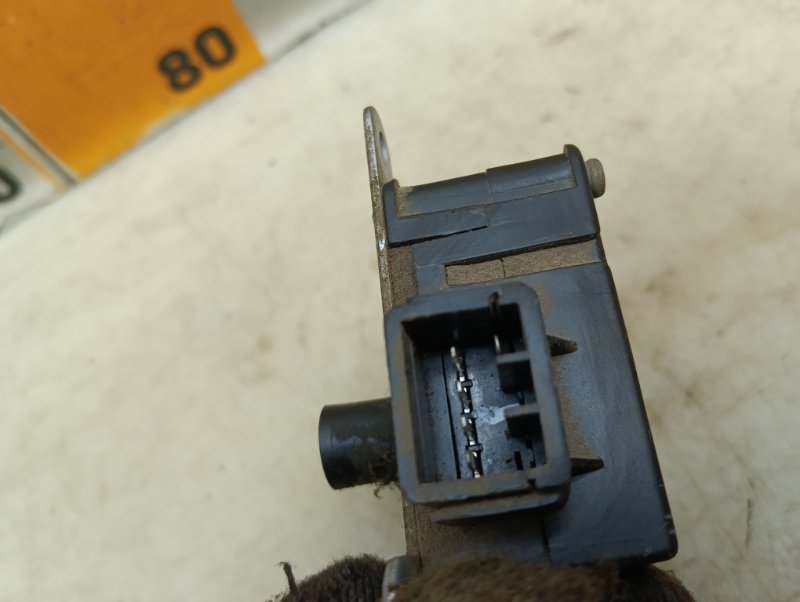 Моторчик заслонки печки