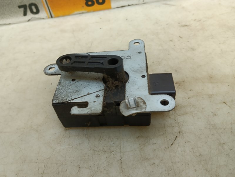 Моторчик заслонки печки