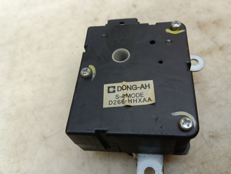 Моторчик заслонки печки