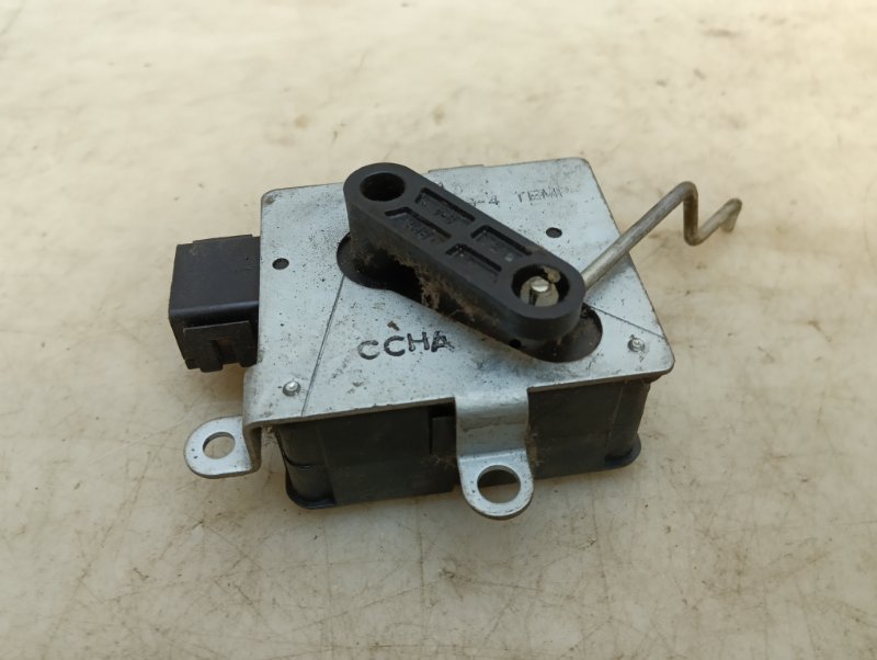 Моторчик заслонки печки