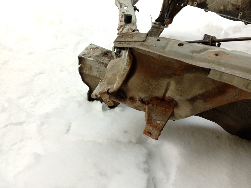 Лонжерон передний левый