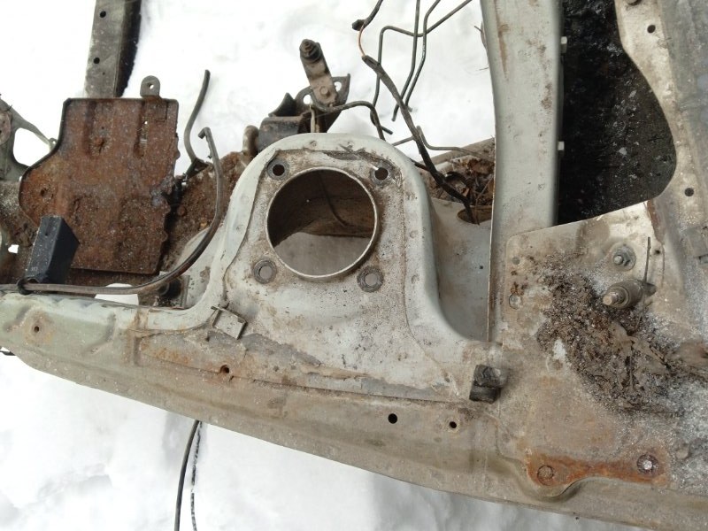 Лонжерон передний левый