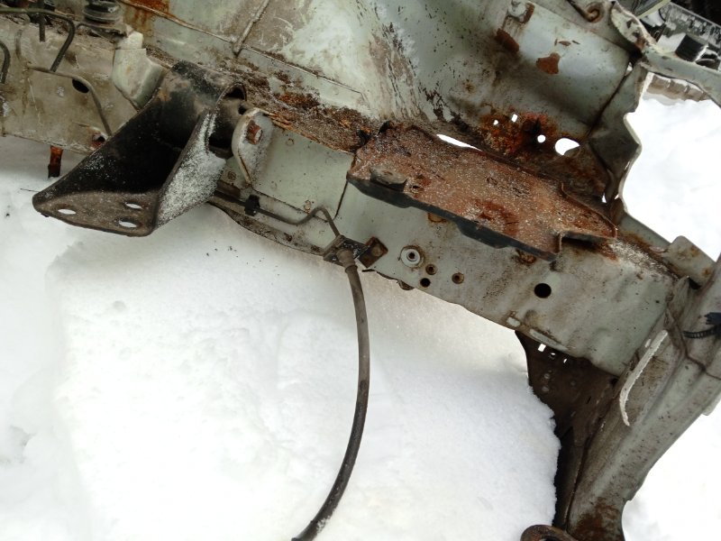 Лонжерон передний левый