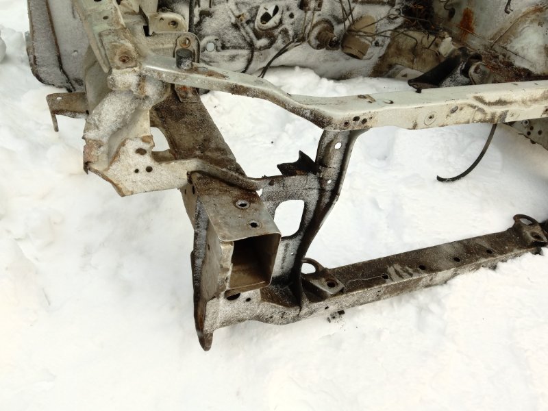 Лонжерон передний правый