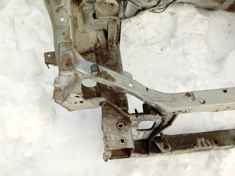 Лонжерон передний правый