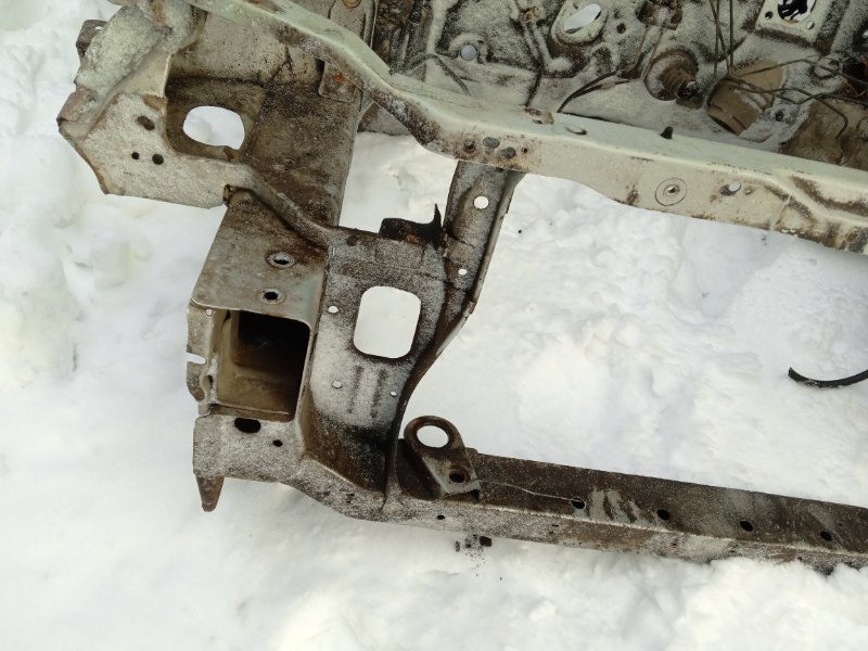 Лонжерон передний правый