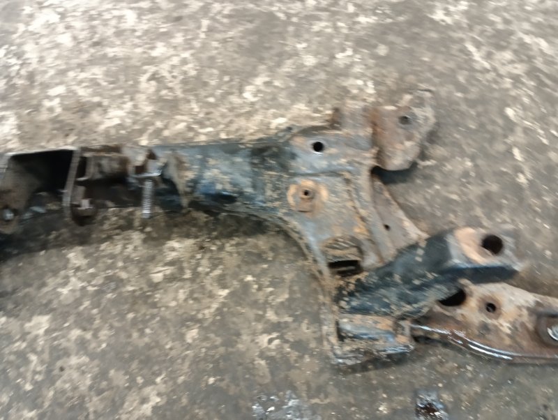 Балка подмоторная