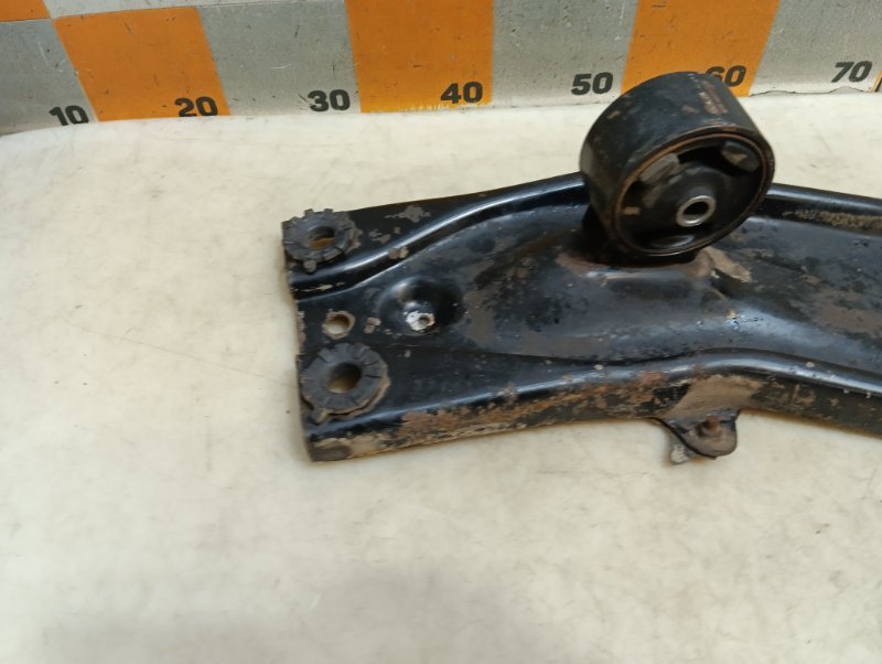 Балка передняя продольная