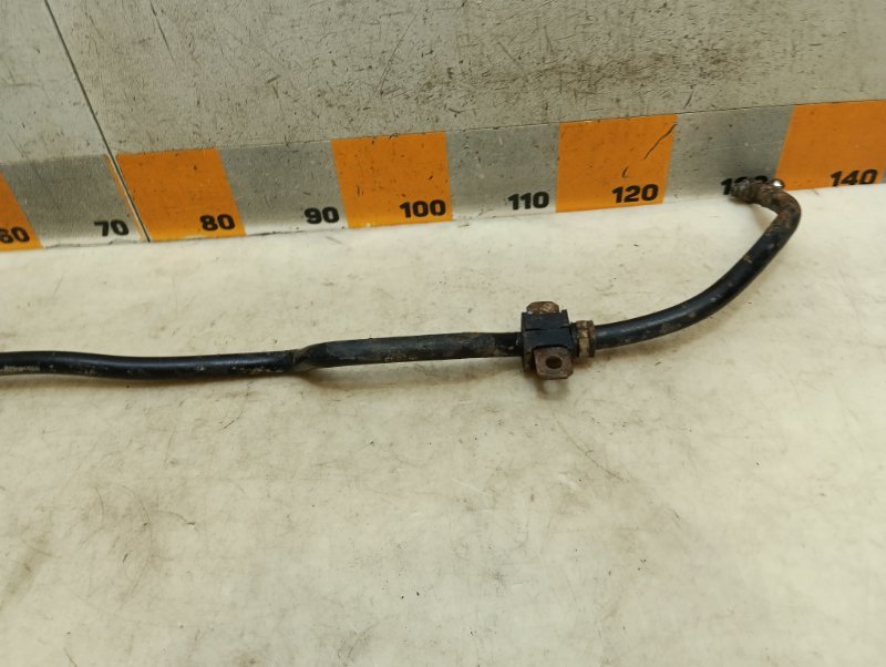 Стабилизатор передний