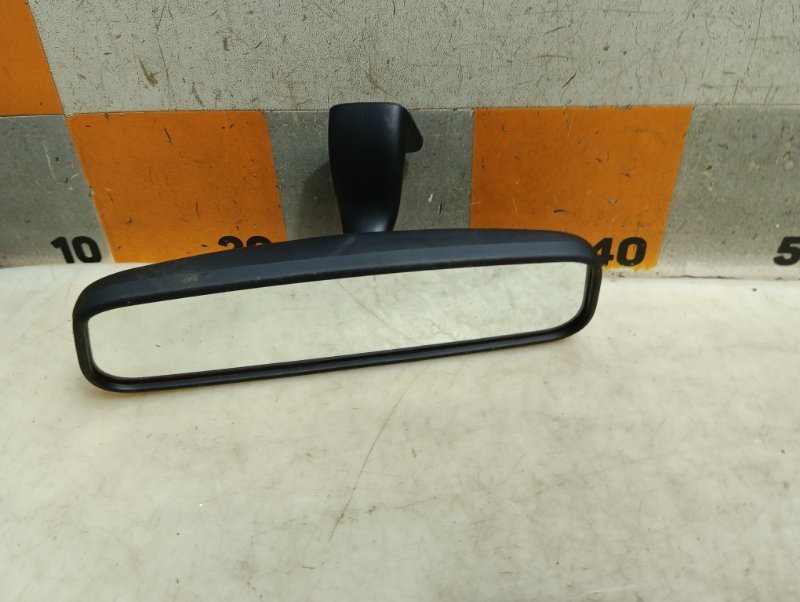 Зеркало заднего вида