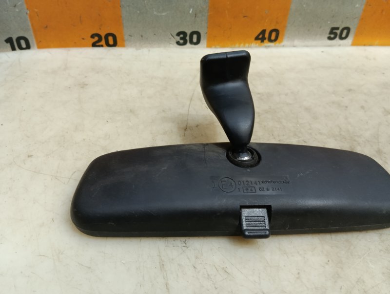 Зеркало заднего вида