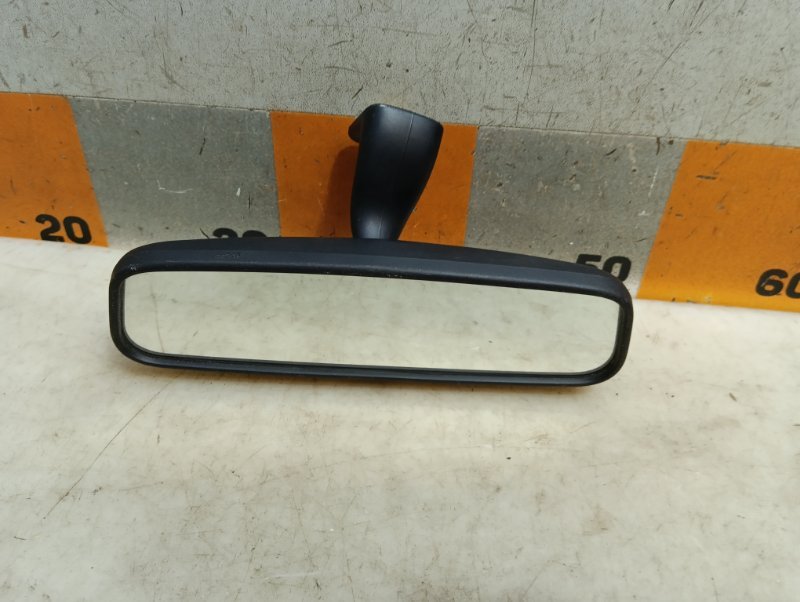 Зеркало заднего вида