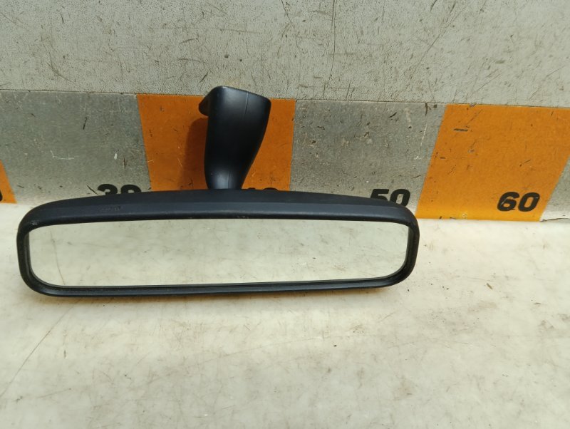 Зеркало заднего вида