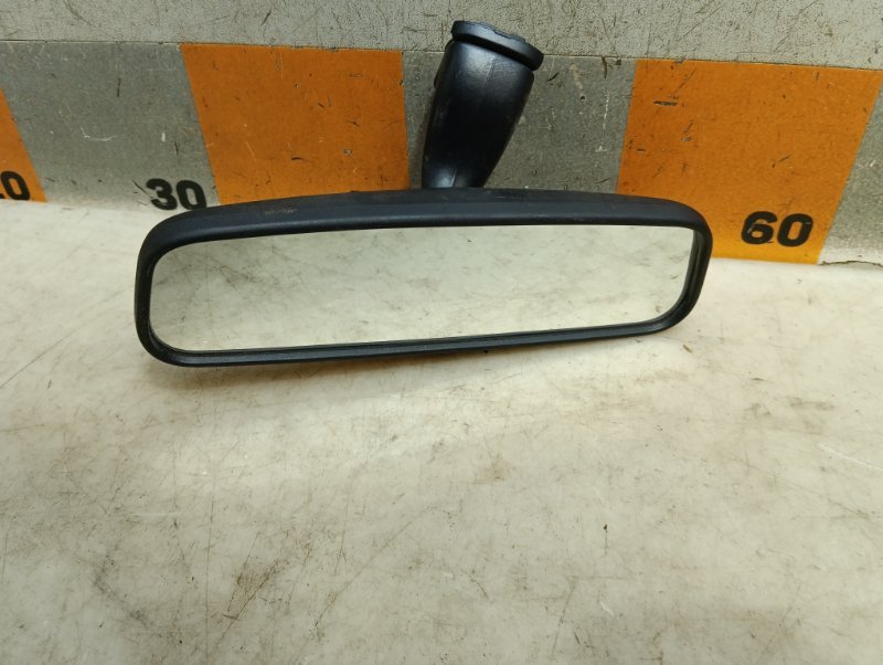 Зеркало заднего вида