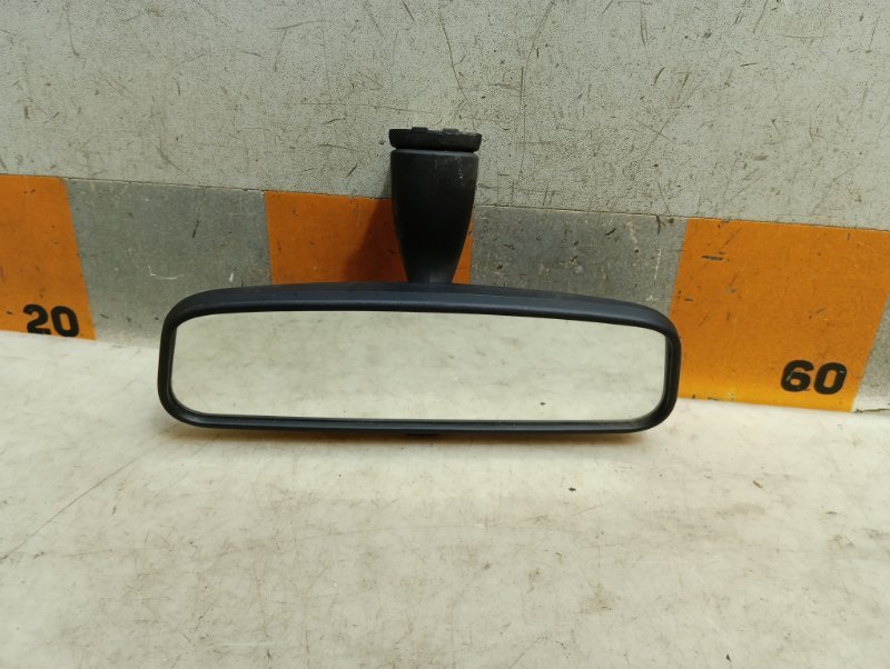 Зеркало заднего вида