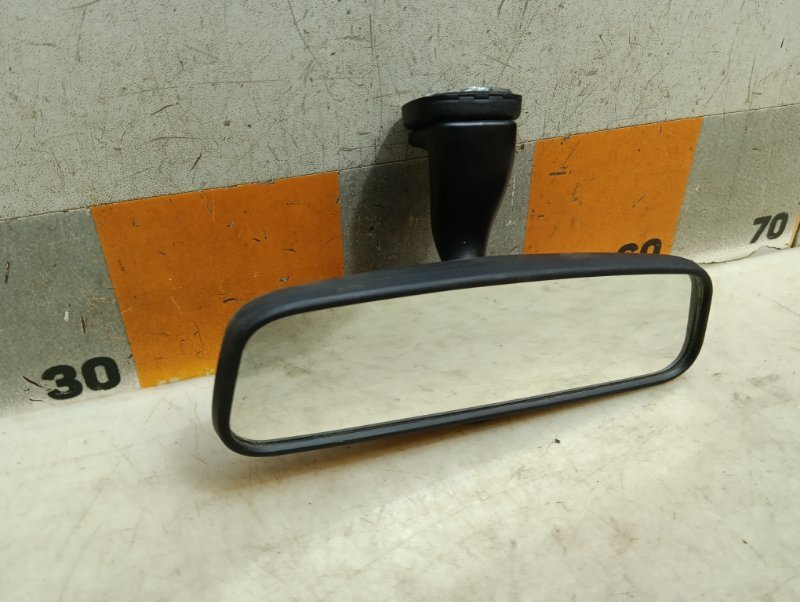 Зеркало заднего вида