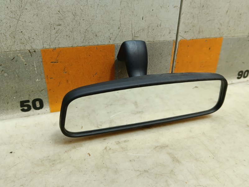 Зеркало заднего вида