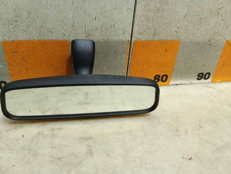 Зеркало заднего вида