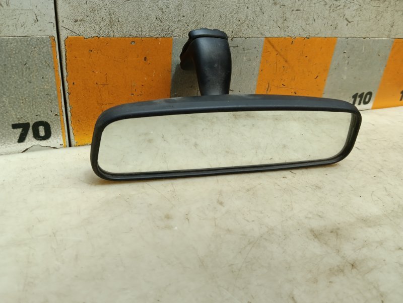 Зеркало заднего вида