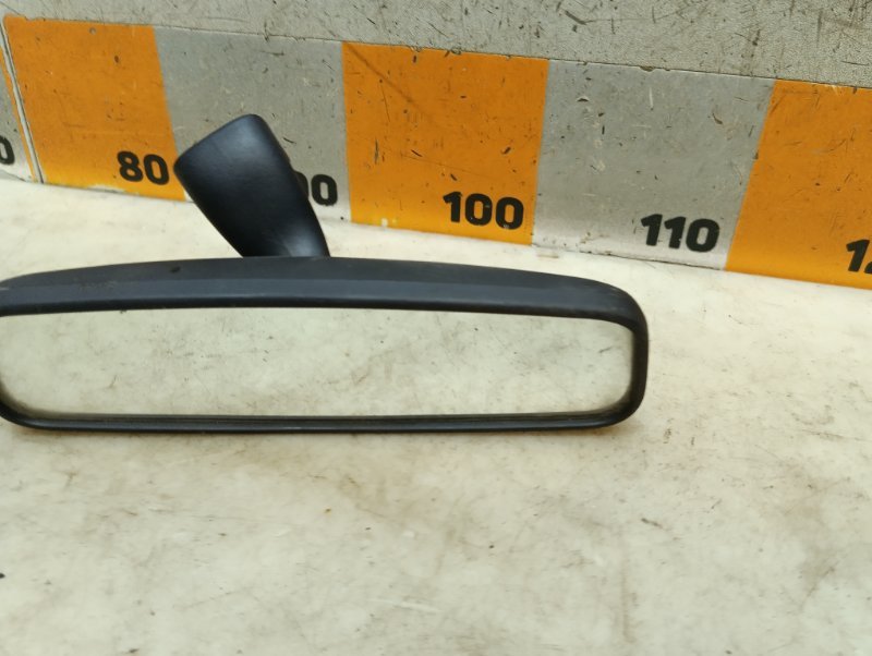 Зеркало заднего вида