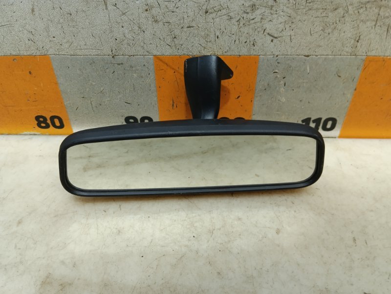 Зеркало заднего вида