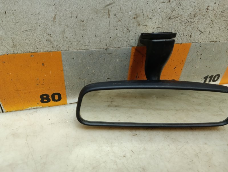 Зеркало заднего вида