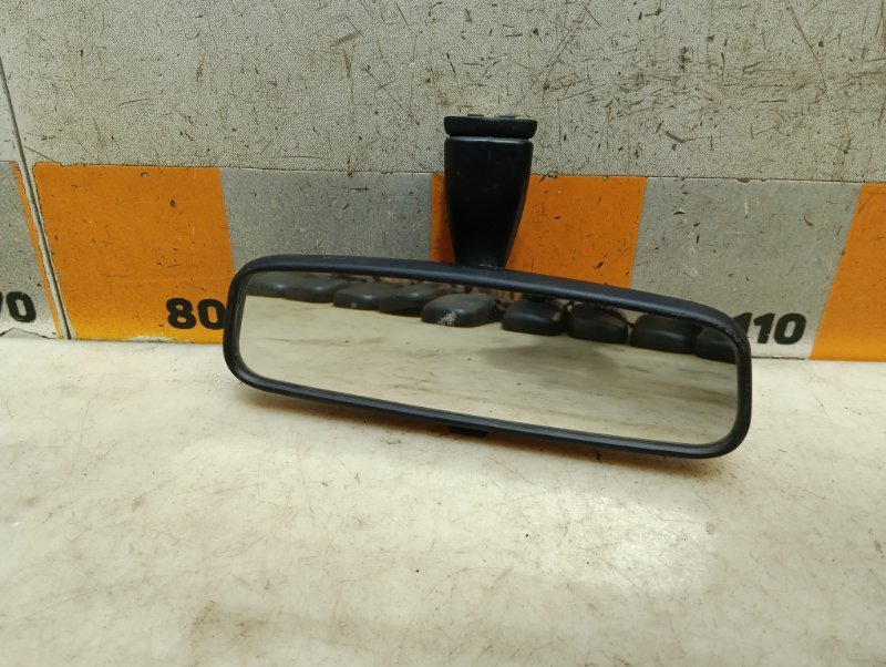 Зеркало заднего вида