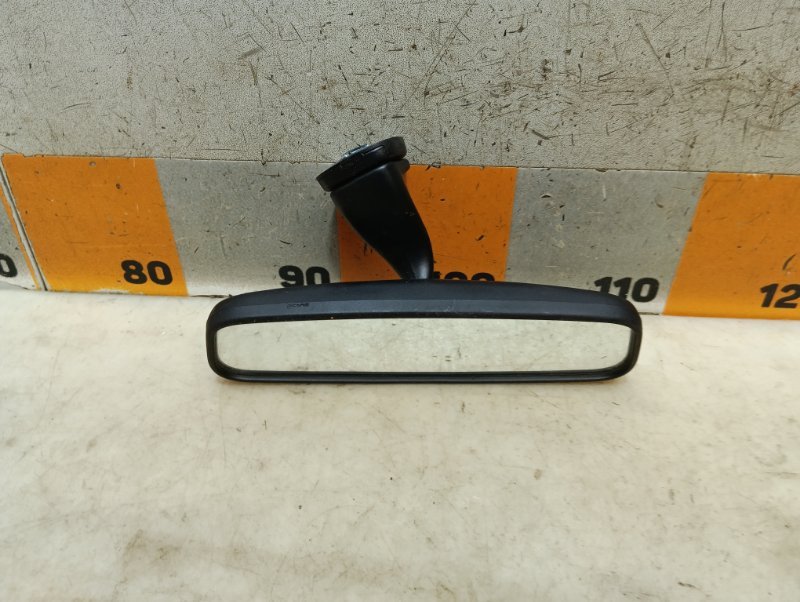 Зеркало заднего вида