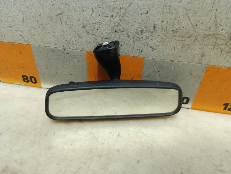 Зеркало заднего вида
