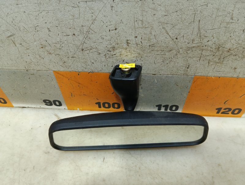 Зеркало заднего вида