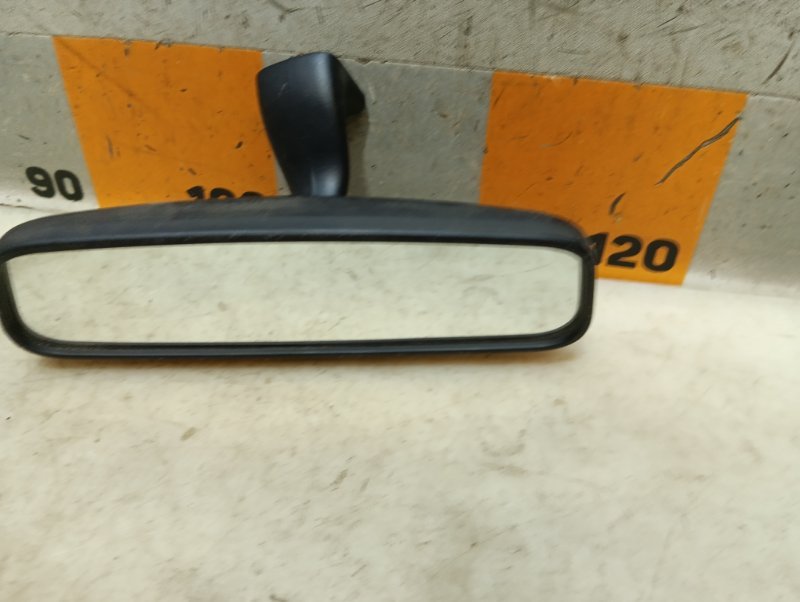 Зеркало заднего вида