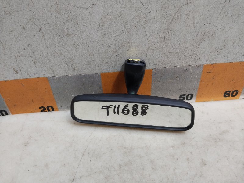 Зеркало заднего вида