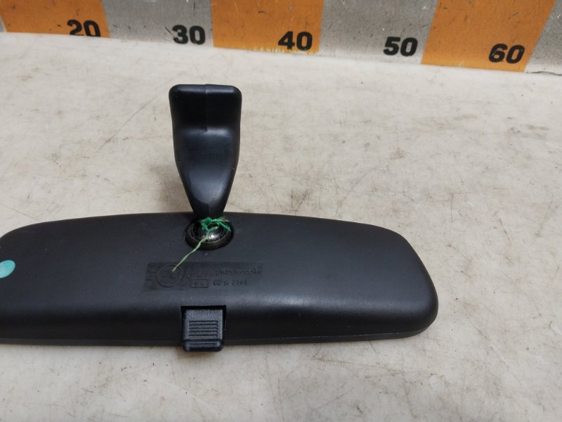 Зеркало заднего вида